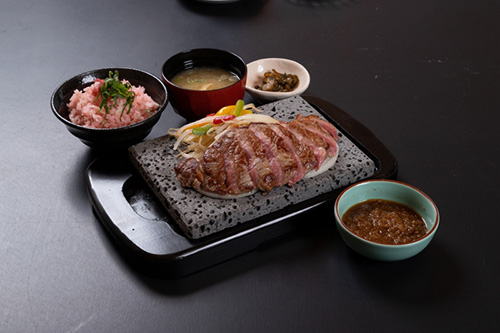 石焼ステーキ贅 富山砺波店 店舗イメージ1